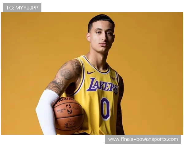 库兹马与足球球星的相似之处：从外貌到球场风格的对比分析